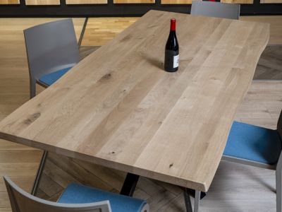 Plateau de table en chêne épaisseur 40 mm, bords irréguliers