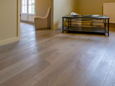 Choix Bohème, parquet contrecollé sans chanfrein épaisseur 12 mm - largeurs mélangées 105 - 145 et 225 mm