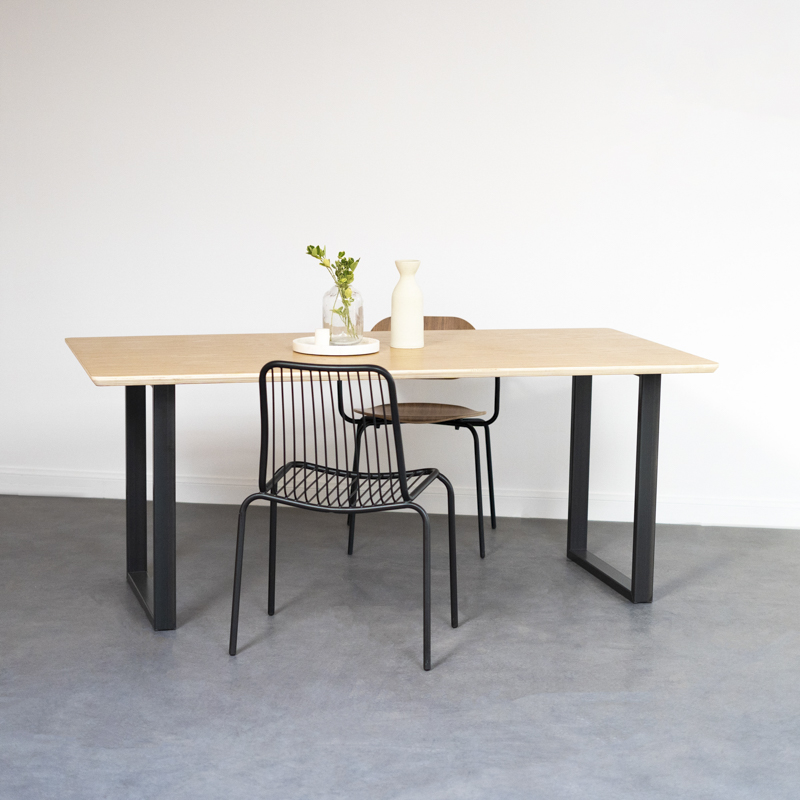 Pied pour table de salon ou bureau